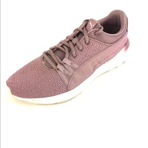 Puma Womens Soft Foam Sneakers